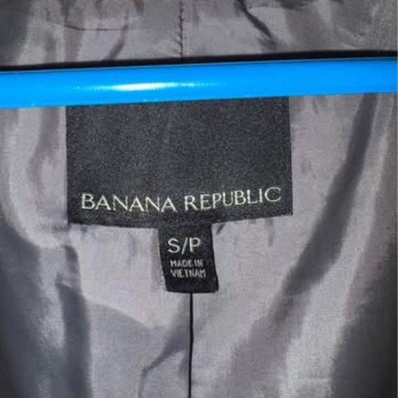 Banana republic fur coat - Picture 3 of 3